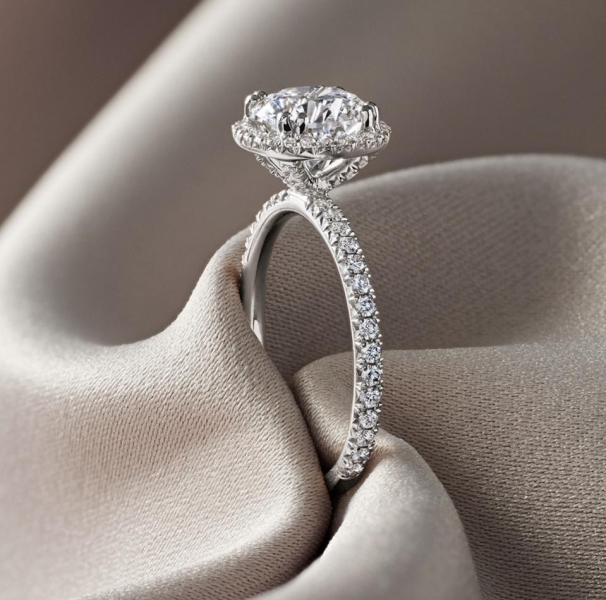 How To Buy An Engagement Ring, According To Jewelry Experts