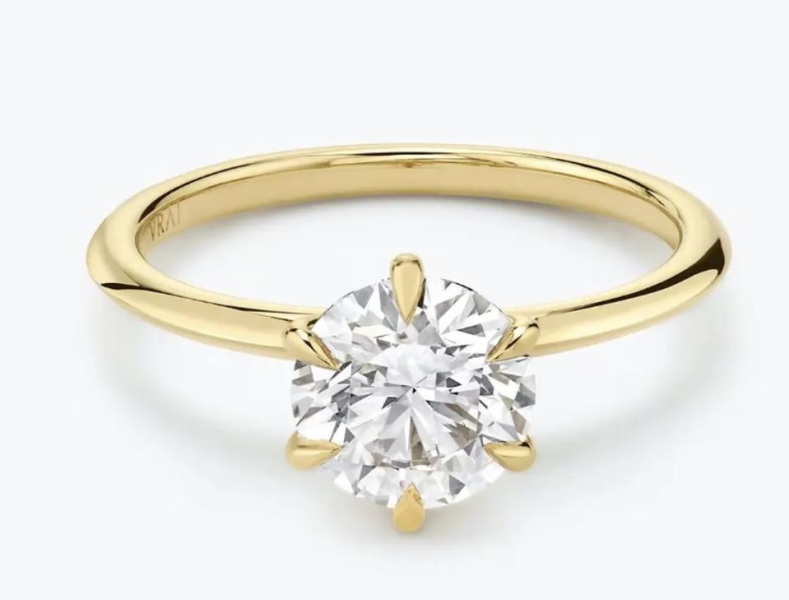 How To Buy An Engagement Ring, According To Jewelry Experts