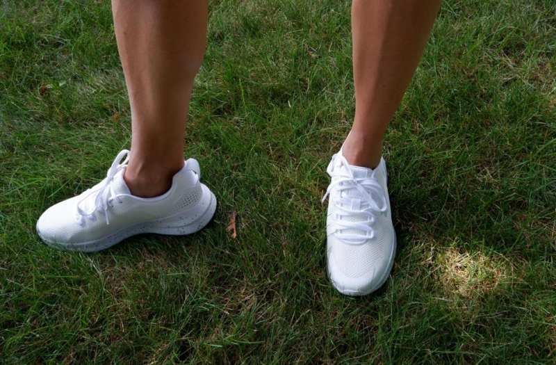 The Best Walking Shoes For Women, According To Extensive Testing